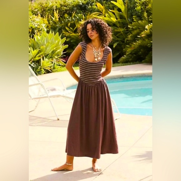 Free People Beach - NWOT - Alana Open-Back Striped Midi Dress in Brown 🤎 - Picture 3 of 3
